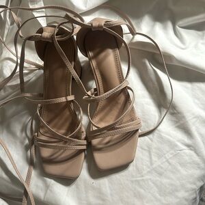 Women’s high heels lacees sandals